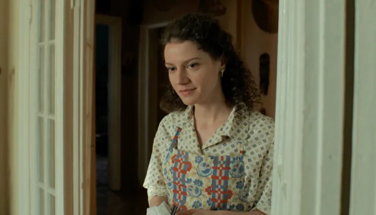 Момент из 1 серии 1 сезона